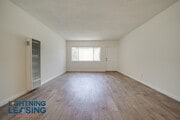 Photo - 5132 1/2 Yarmouth-47D Condo Unit 47D