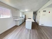 Photo - 9267 Fairlawn St