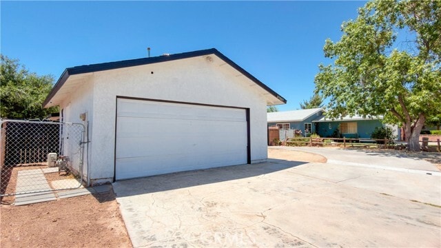 Photo - 45007 Logue Ct