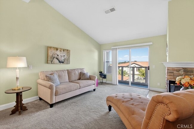 Building Photo - 30902 Club House Dr Unit 2G