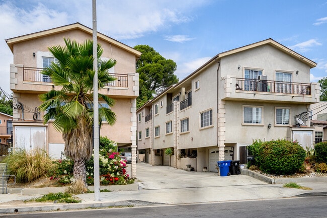 Building Photo - 6827 Valmont St Rental