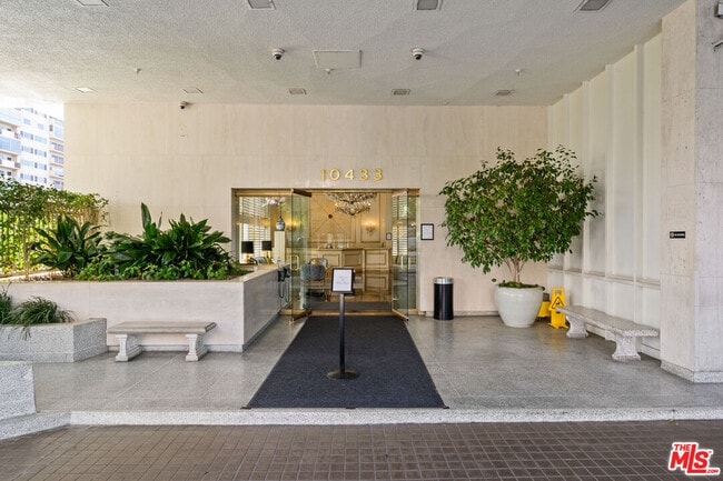 Photo - 10433 Wilshire Blvd Unit 1001