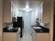 Kitchen - 3219 Colorado Ave Unit 1