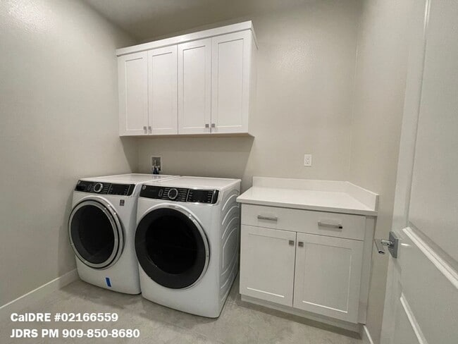 Photo - Lake Forest 3 Bedroom Home