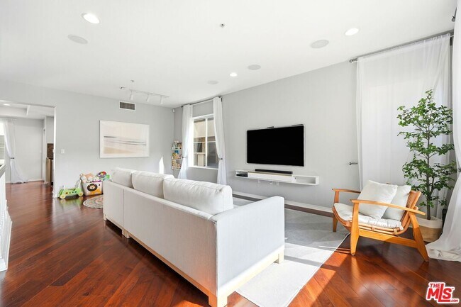 Photo - 6020 S Seabluff Dr Unit 433