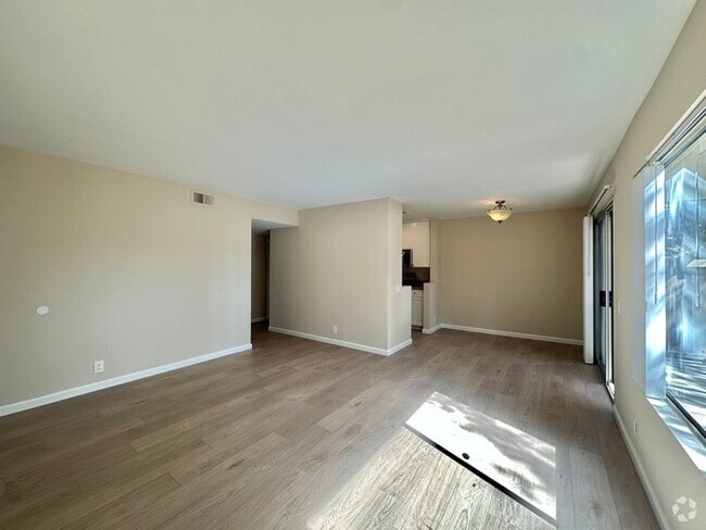 Building Photo - Newly Remodeled 2 Bedroom 2 Bath Near UTC ... Unit 158 Rental