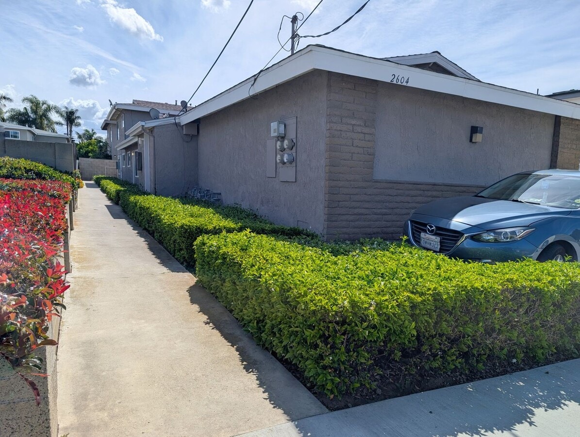 Photo - 2604 Delaware St Unit Apt 4