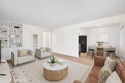 Photo - 121 E Bay St