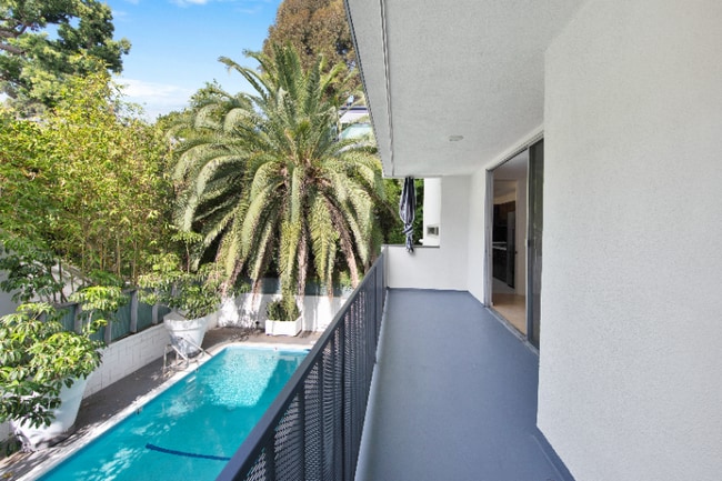 Photo - 1147 N Clark St Unit 206