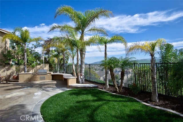 Building Photo - 2449 Highwood Rd