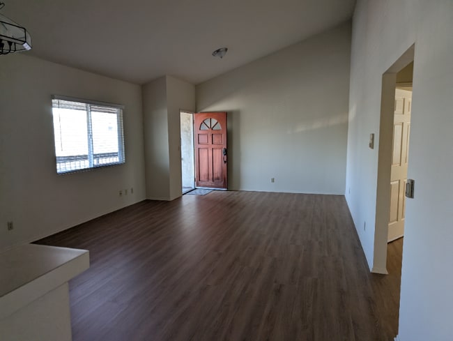 Photo - 1328 W Gardena Blvd Unit 2