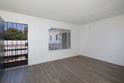 Photo - Twin Oaks Apartments