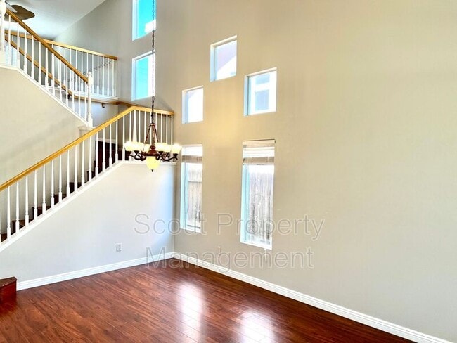 Photo - 39511 Bainbridge Cir