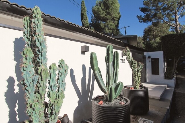 Photo - 7353 Pyramid Pl