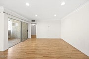 Photo - 1339 N Columbus Ave Unit 204