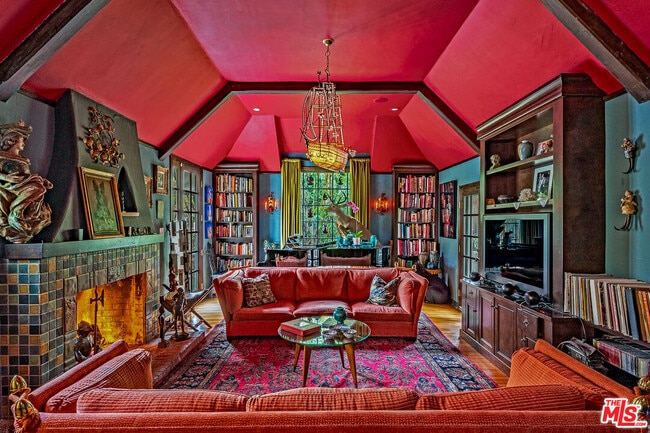 Photo - 8066 Woodland Ln