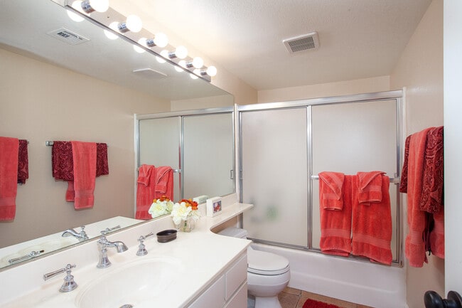 Photo - 500 S Farrell Dr Unit M81