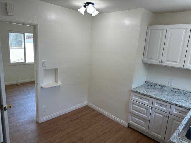 Photo - 7329 Normandie Ave Unit 7329