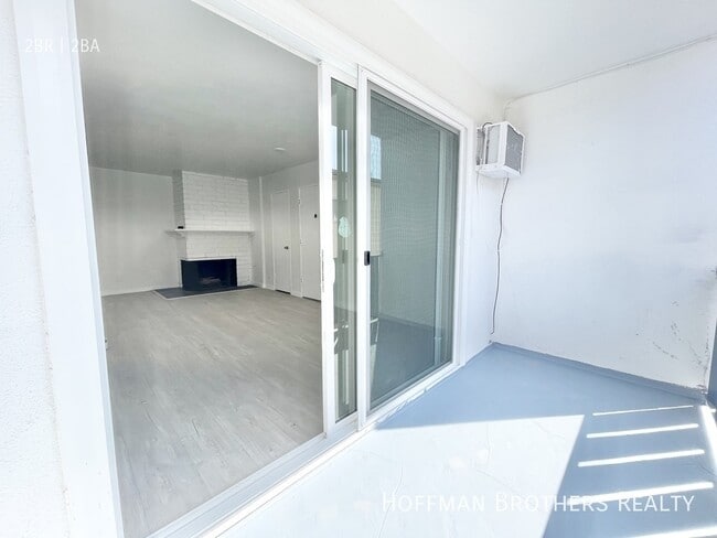 Photo - 1017 Ocean Park Blvd Unit 5