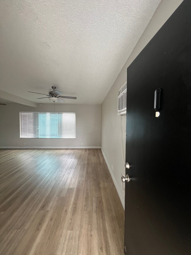 Photo - 10761 Palma Vista Ave Unit 6