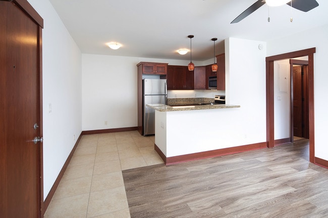 Photo - 2 WEEKS FREE!!! Point Loma 1BR with Washer... Unit 13