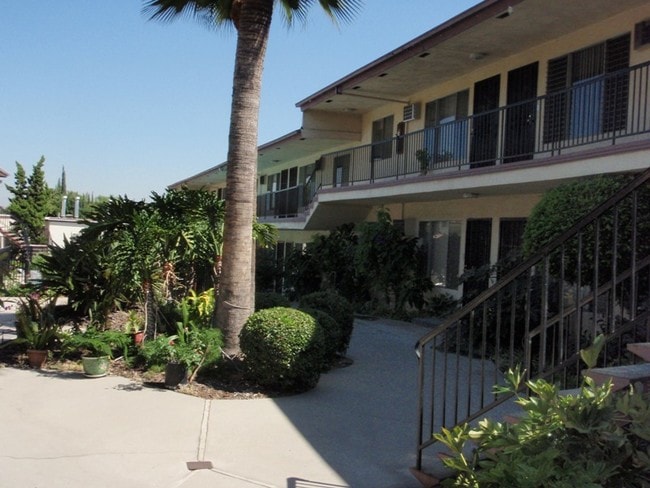 Photo - 1600 S Baldwin Ave Unit 18