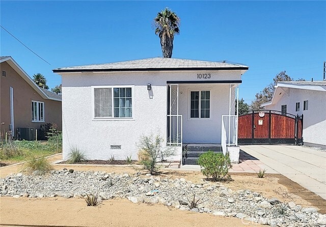 Building Photo - 10123 Beach St Rental