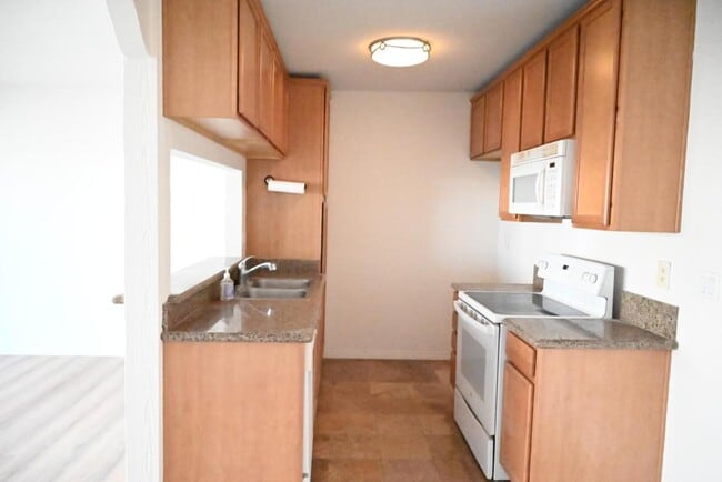 Photo - 23306 Marigold Ave