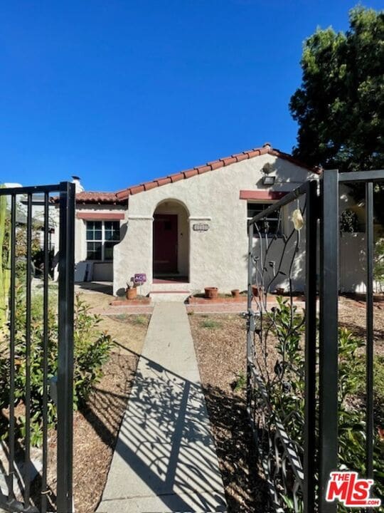 Photo - 11151 Sarah St