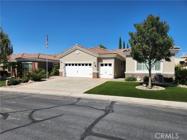 Photo - 940 Gleneagles Rd House