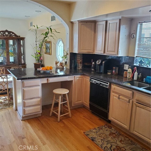 Photo - 12944 Woodbridge St