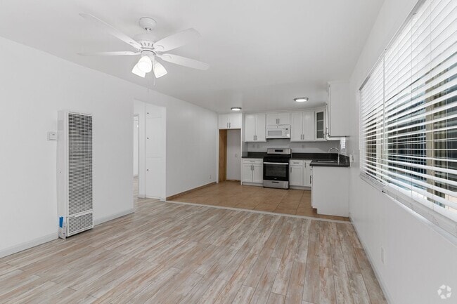 Building Photo - 1431 Obispo Ave Rental