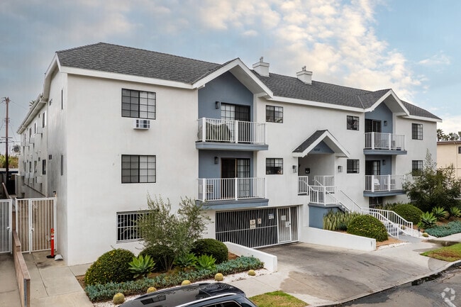 Building Photo - 11737 Courtleigh Dr.