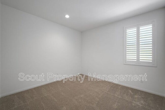 Photo - 39598 Lupine Dr