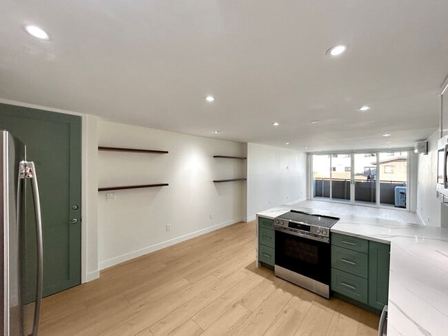 Photo - Beautiful 2BD/2BA Fully Remodeled w/ Reser...