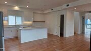 Photo - 915 N Ridgewood Pl