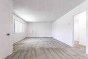 2BR, 2BA - 1,038-1,187SF - Living Room - 21025 Victor St.