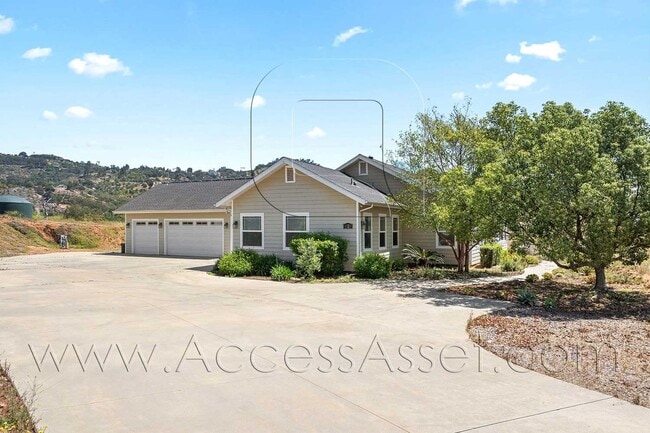 Photo - Designer Single-Story Home with Gourmet Kitchen & Mountain Views