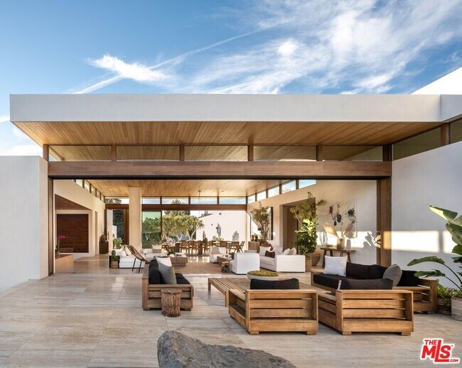 Photo - 28837 Selfridge Dr