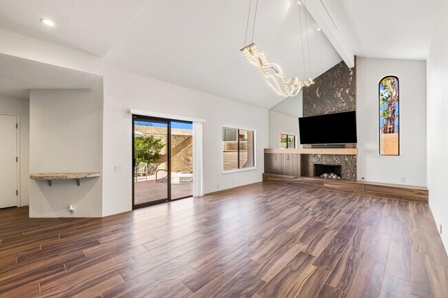 Photo - 73416 Irontree Dr