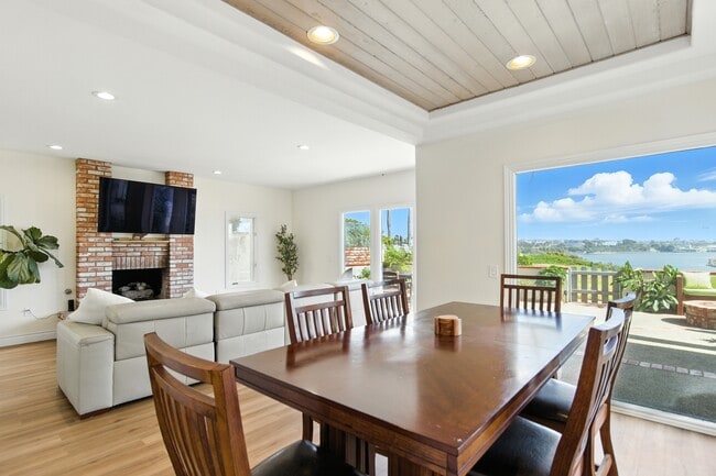 Photo - 145 Chinquapin Ave