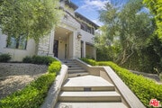 Photo - 439 S Spalding Dr House