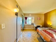 Photo - 8871 Belmont St