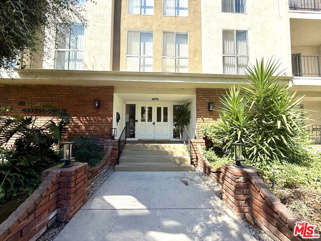 Photo - 711 Orange Grove Ave Unit 214