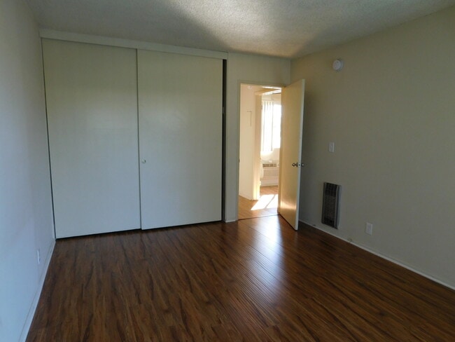 Photo - 6930 Fulton Ave Unit 6930 #14