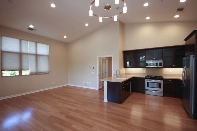 Photo - 1400 S California Ave