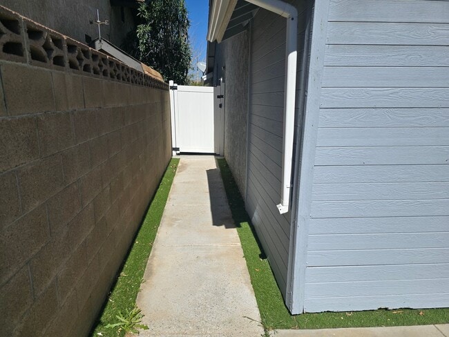 Photo - 2902 E Ave R12