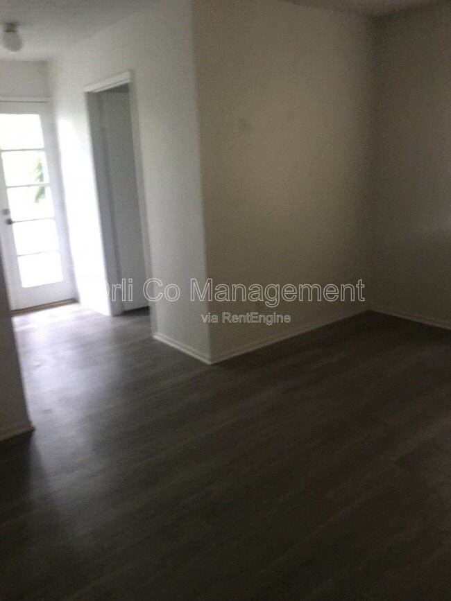 Photo - 14333 Haynes St Unit 4