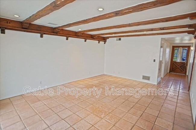 Photo - 28015 Glasser Ave