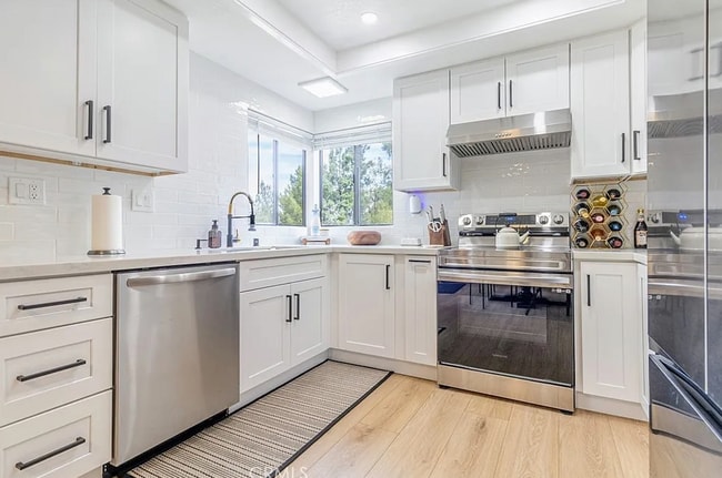 Kitchen - 22795 Lakeway Dr Unit 514